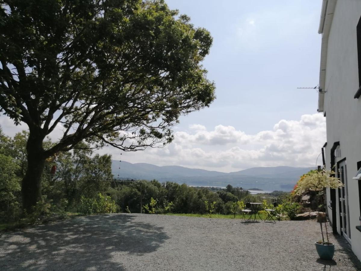 Grenane Heights Getaway Apartment เคนแมร์ ภายนอก รูปภาพ