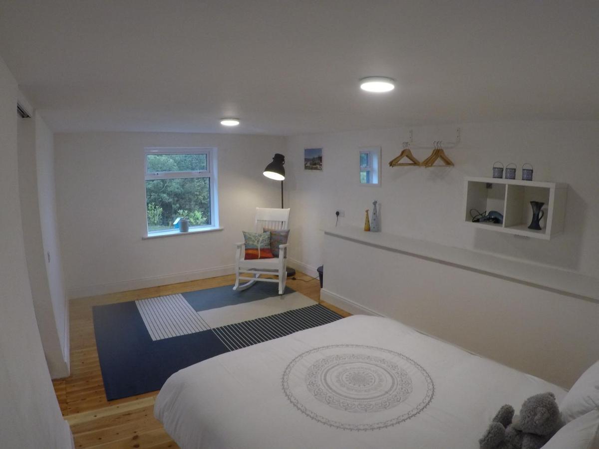 Grenane Heights Getaway Apartment เคนแมร์ ภายนอก รูปภาพ